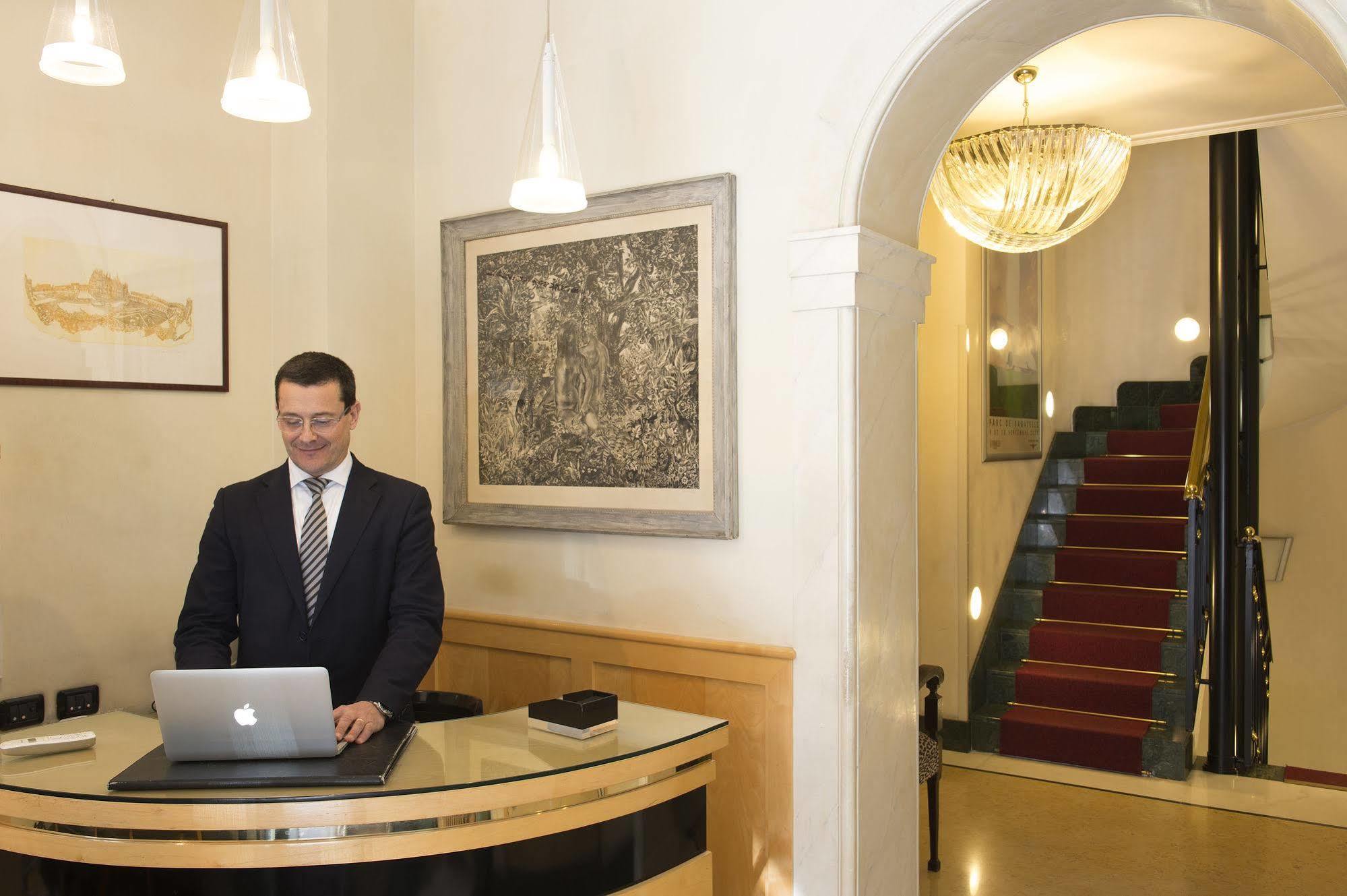 Hotel Gregoriana Rome Bagian luar foto